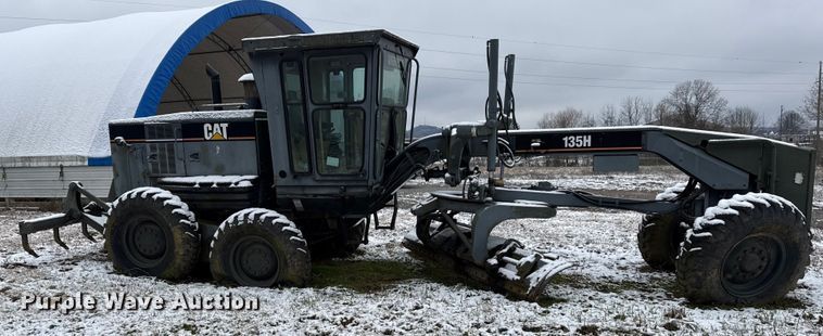 MOTOCONFORMADORA CATERPILLAR 135H 2004