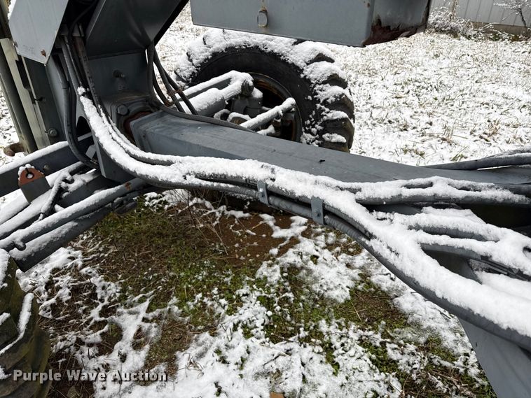 image for item ND9449 2004 Caterpillar 135H motor grader