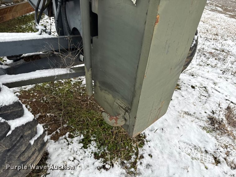 image for item ND9449 2004 Caterpillar 135H motor grader