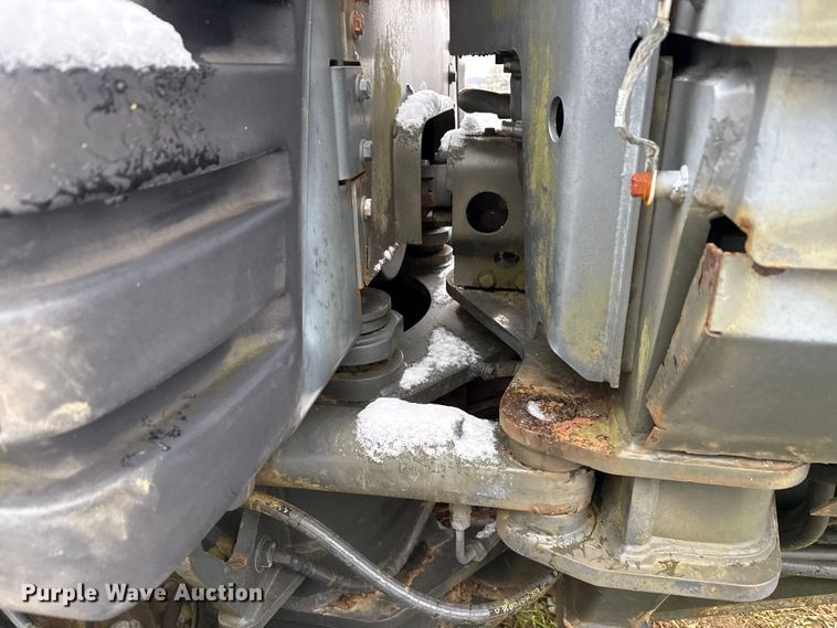 image for item ND9449 2004 Caterpillar 135H motor grader