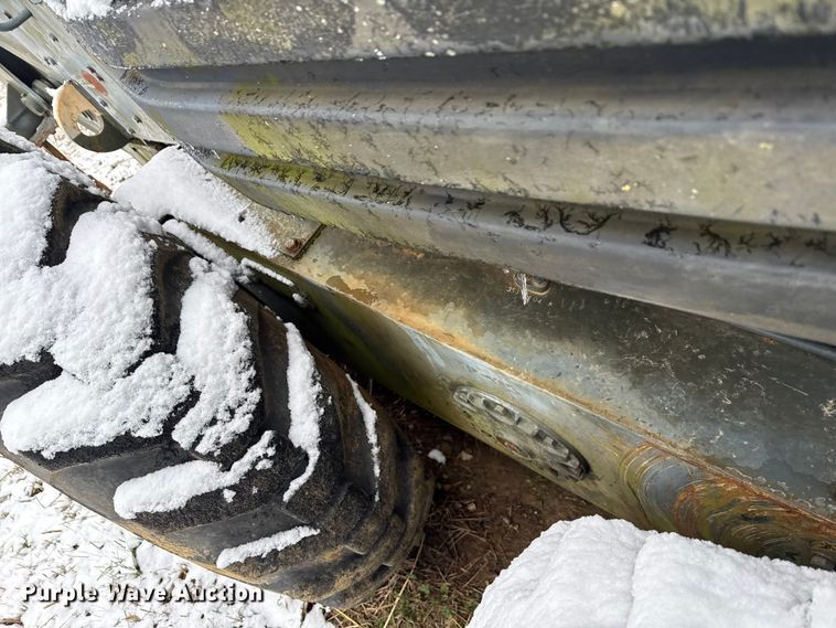 image for item ND9449 2004 Caterpillar 135H motor grader