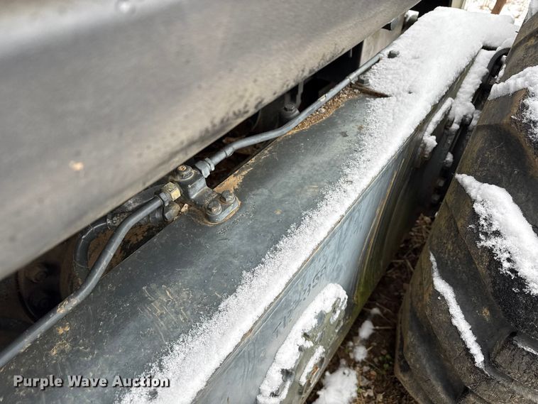 image for item ND9449 2004 Caterpillar 135H motor grader