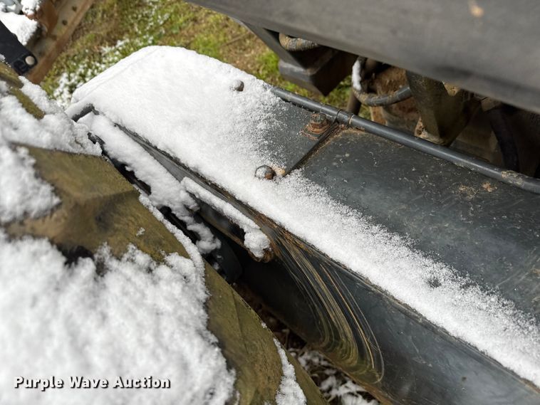 image for item ND9449 2004 Caterpillar 135H motor grader