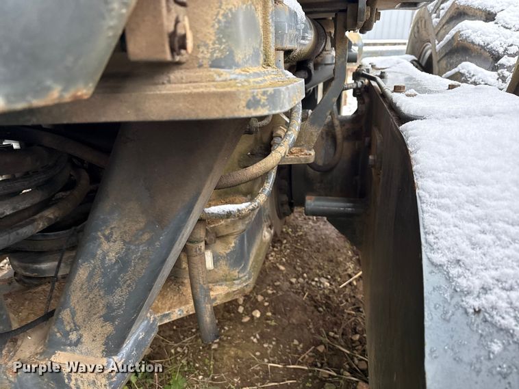 image for item ND9449 2004 Caterpillar 135H motor grader