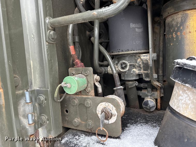 image for item ND9449 2004 Caterpillar 135H motor grader