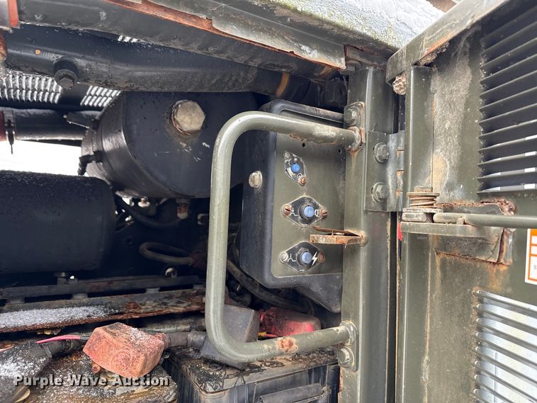 image for item ND9449 2004 Caterpillar 135H motor grader