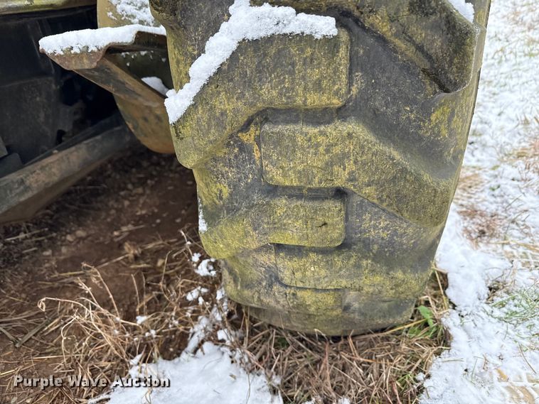 image for item ND9449 2004 Caterpillar 135H motor grader