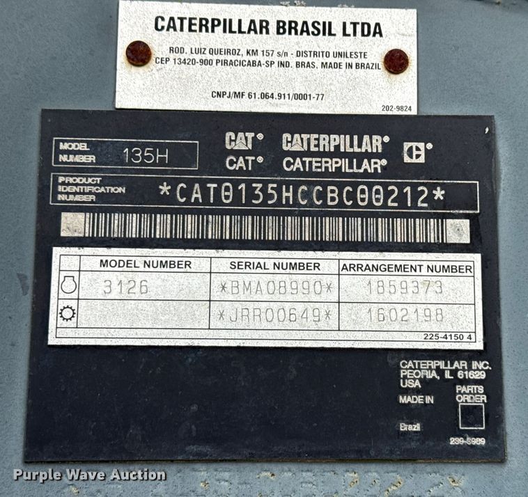 image for item ND9449 2004 Caterpillar 135H motor grader