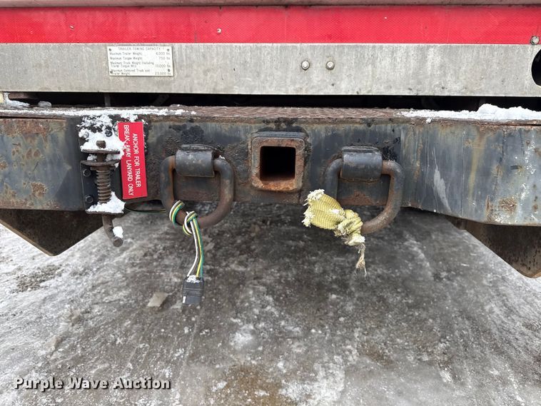 image for item ND9453 2006 Ford F350 Super Duty XL utility bed pickup truck