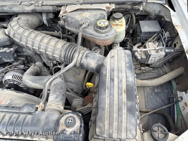 image for item ND9453 2006 Ford F350 Super Duty XL utility bed pickup truck