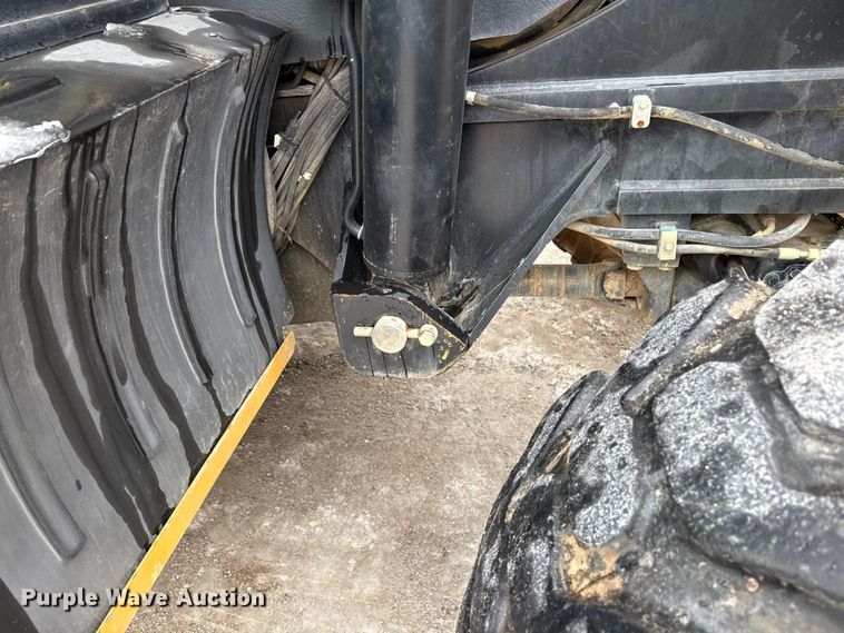 image for item ND9454 2008 Caterpillar TL1255 telehandler