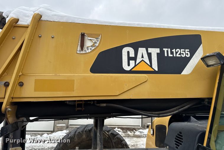 image for item ND9454 2008 Caterpillar TL1255 telehandler