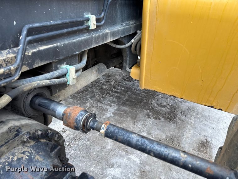 image for item ND9454 2008 Caterpillar TL1255 telehandler