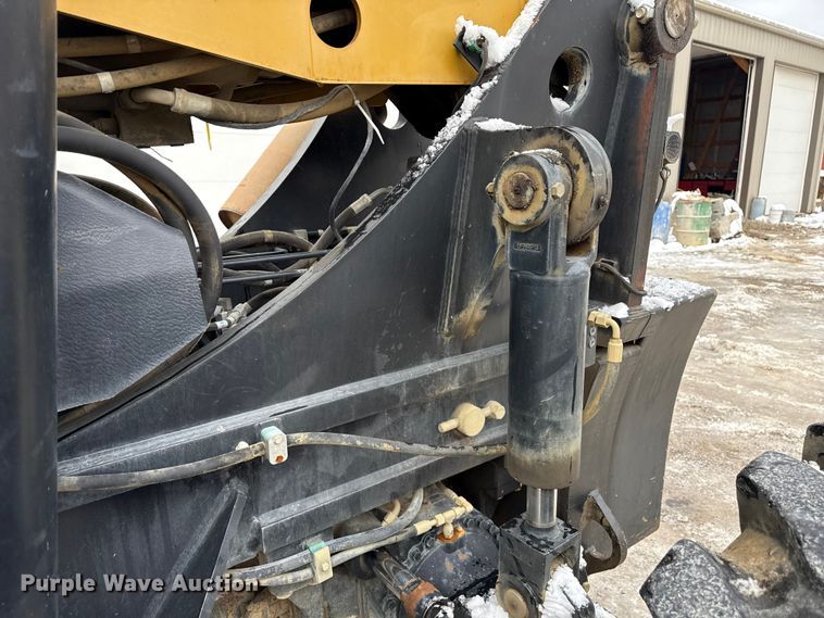 image for item ND9454 2008 Caterpillar TL1255 telehandler