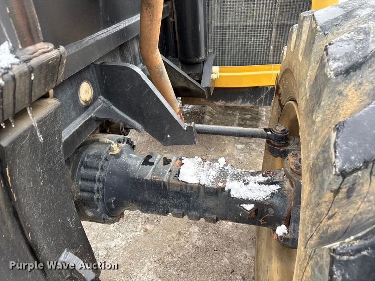 image for item ND9454 2008 Caterpillar TL1255 telehandler