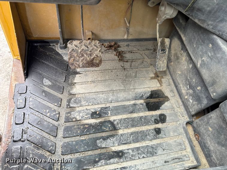 image for item ND9454 2008 Caterpillar TL1255 telehandler