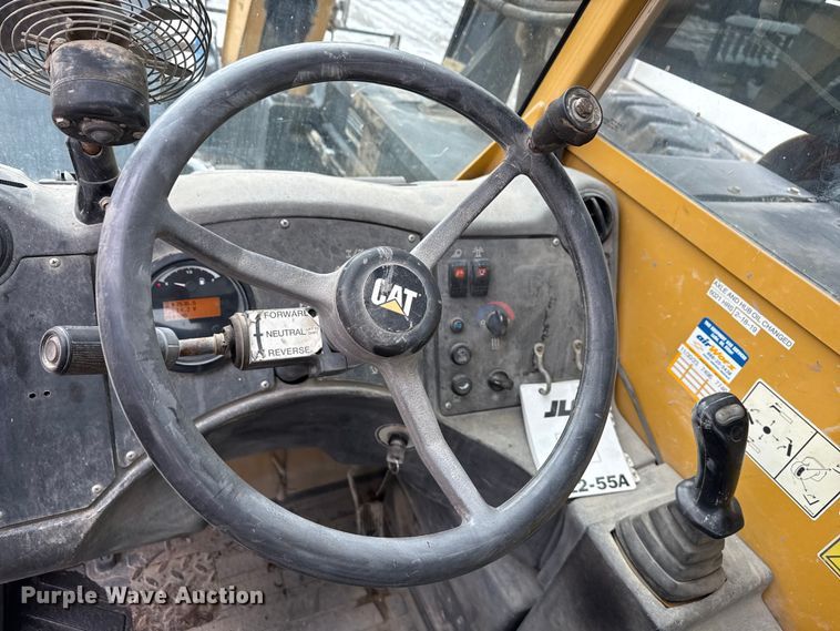 image for item ND9454 2008 Caterpillar TL1255 telehandler
