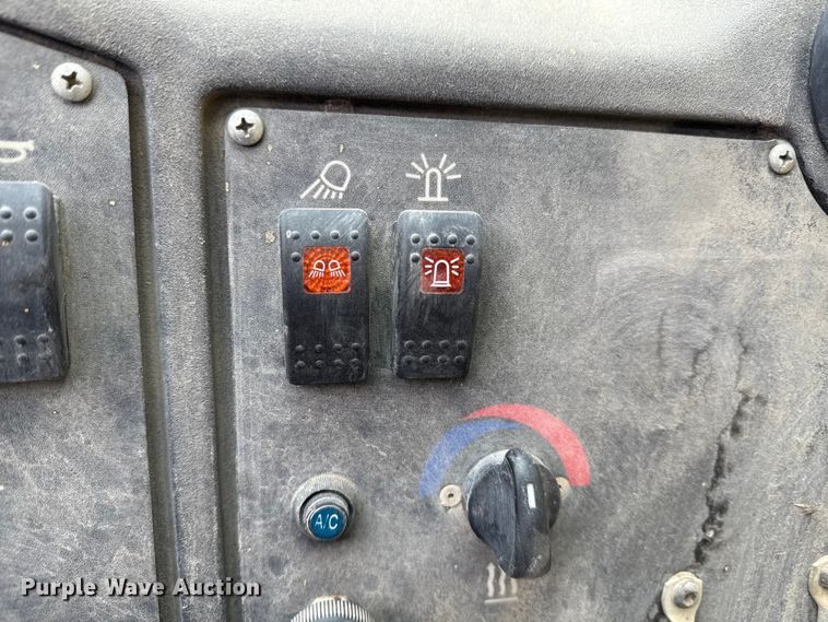 image for item ND9454 2008 Caterpillar TL1255 telehandler