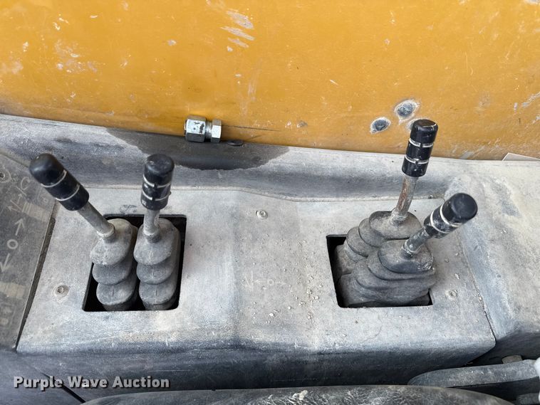 image for item ND9454 2008 Caterpillar TL1255 telehandler