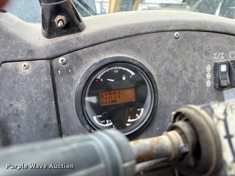 image for item ND9454 2008 Caterpillar TL1255 telehandler