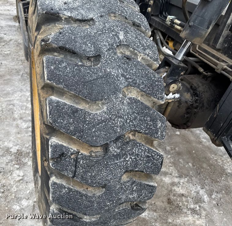 image for item ND9454 2008 Caterpillar TL1255 telehandler