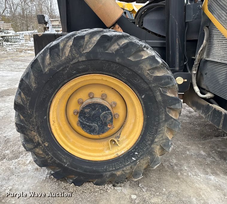 image for item ND9454 2008 Caterpillar TL1255 telehandler