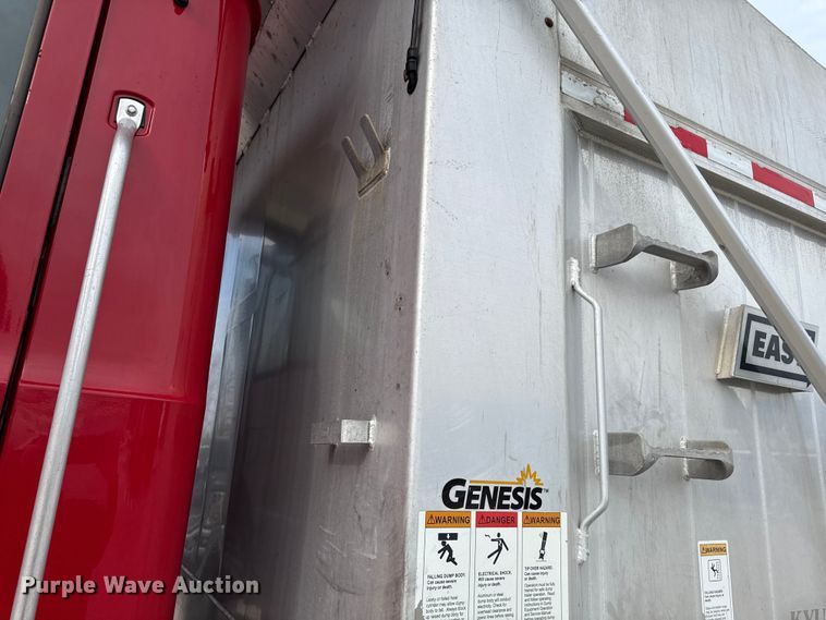 image for item ND9457 2015 Mack GU713 dump truck