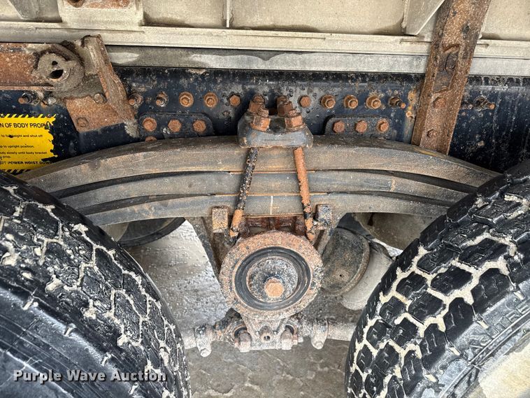 image for item ND9457 2015 Mack GU713 dump truck