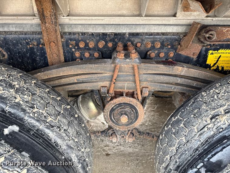 image for item ND9457 2015 Mack GU713 dump truck