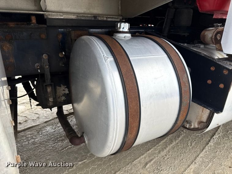 image for item ND9457 2015 Mack GU713 dump truck