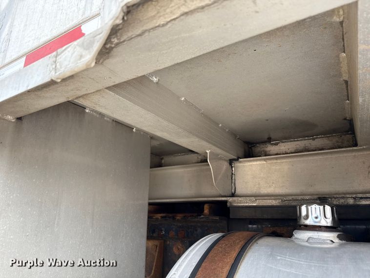 image for item ND9457 2015 Mack GU713 dump truck