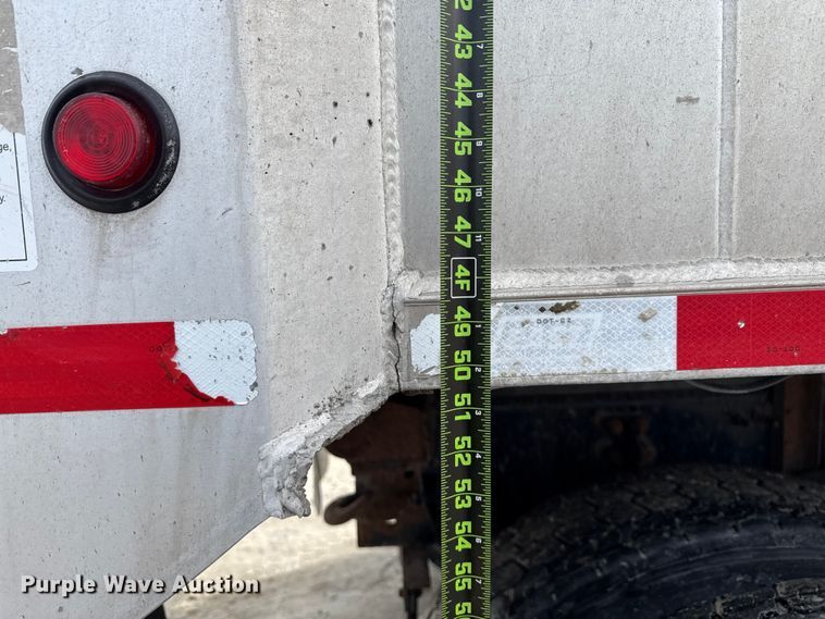 image for item ND9457 2015 Mack GU713 dump truck