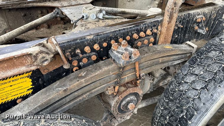 image for item ND9457 2015 Mack GU713 dump truck