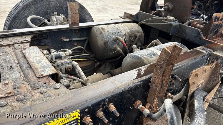 image for item ND9457 2015 Mack GU713 dump truck