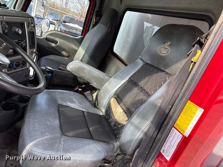 image for item ND9457 2015 Mack GU713 dump truck