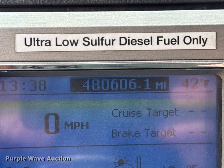 image for item ND9457 2015 Mack GU713 dump truck