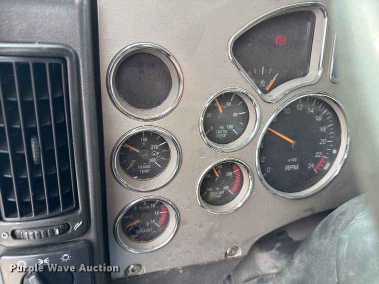 image for item ND9457 2015 Mack GU713 dump truck