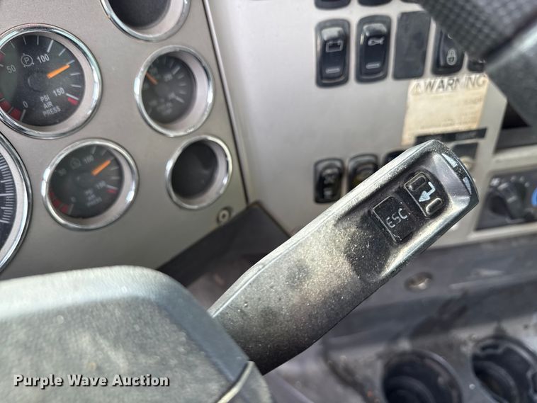 image for item ND9457 2015 Mack GU713 dump truck