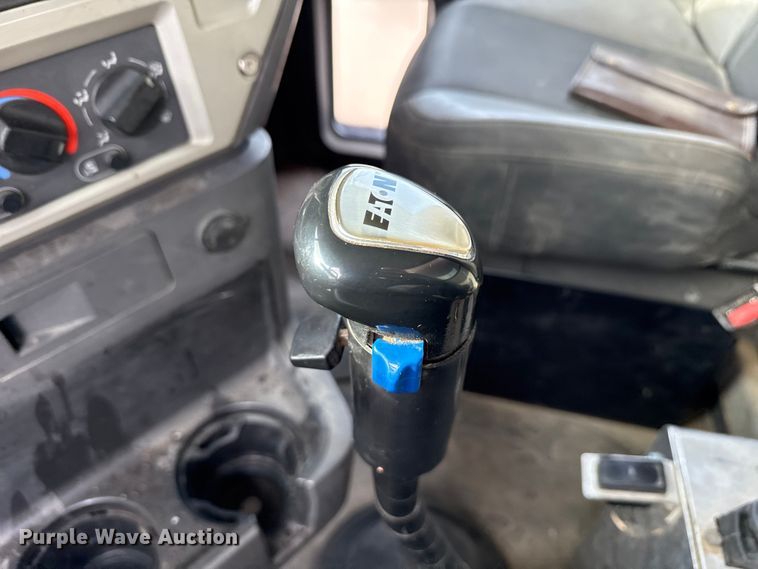 image for item ND9457 2015 Mack GU713 dump truck