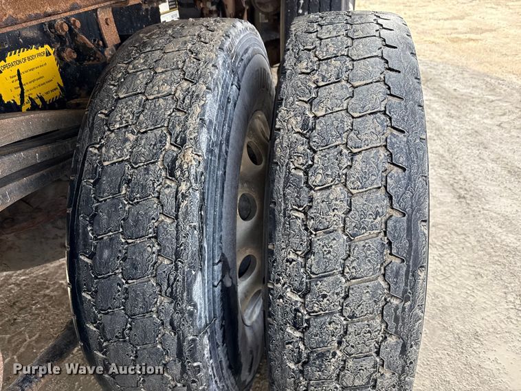 image for item ND9457 2015 Mack GU713 dump truck