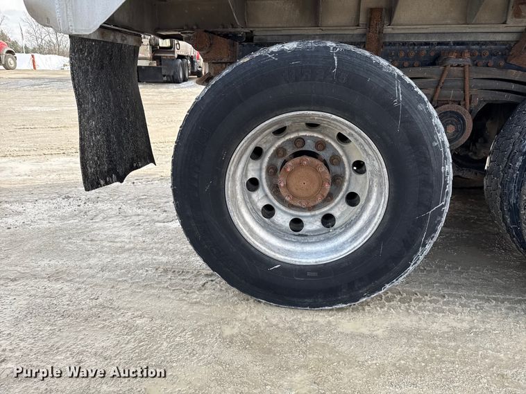 image for item ND9457 2015 Mack GU713 dump truck