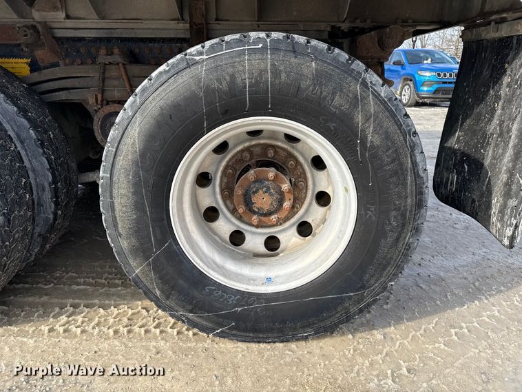 image for item ND9457 2015 Mack GU713 dump truck