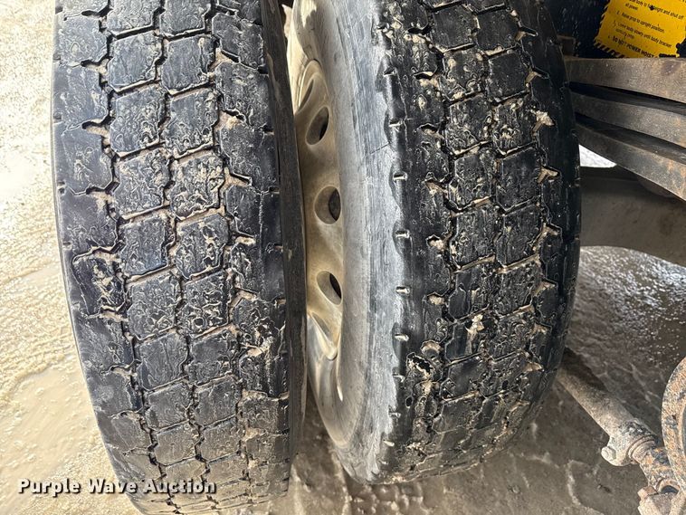 image for item ND9457 2015 Mack GU713 dump truck