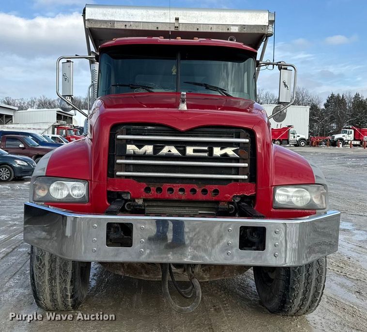image for item ND9458 2015 Mack GU713 dump truck