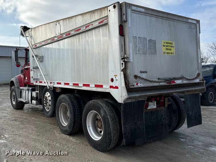 image for item ND9458 2015 Mack GU713 dump truck