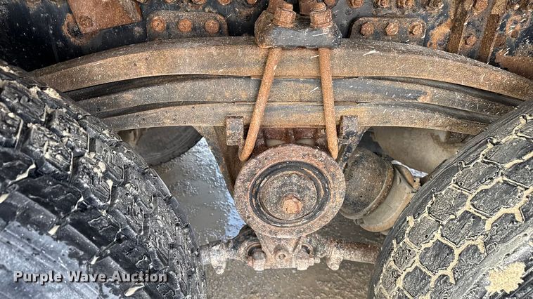 image for item ND9458 2015 Mack GU713 dump truck