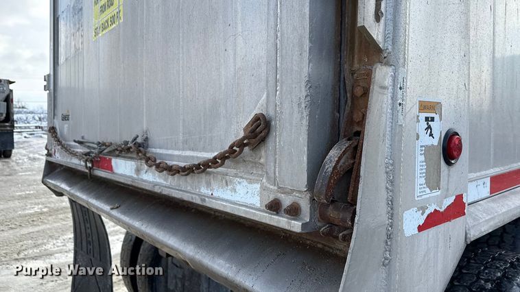 image for item ND9458 2015 Mack GU713 dump truck