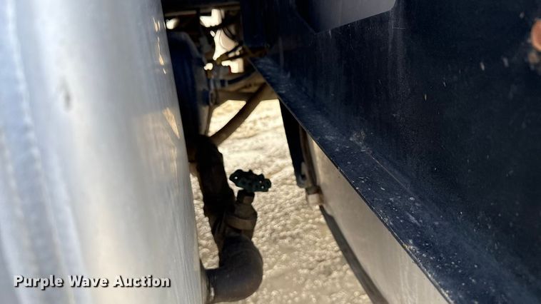 image for item ND9458 2015 Mack GU713 dump truck