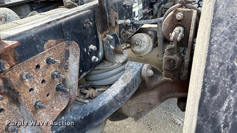 image for item ND9458 2015 Mack GU713 dump truck