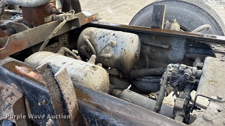 image for item ND9458 2015 Mack GU713 dump truck